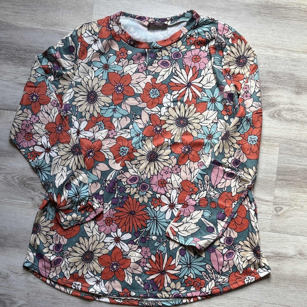 Long Sleeve Floral Tee in Rust & Teal